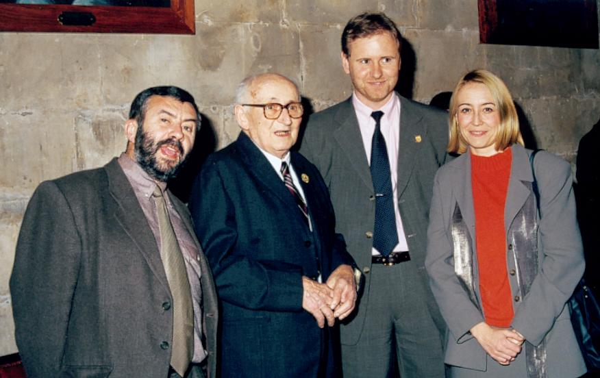 Jaume Oliver i Autoritats